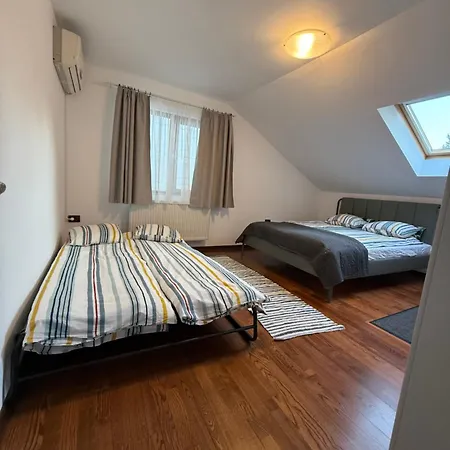 Emun Grigo Lofthouse アパート