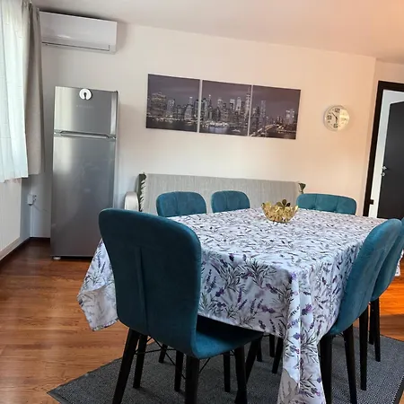 アパート Emun Grigo Lofthouse