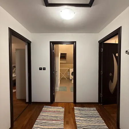 Emun Grigo Lofthouse アパート