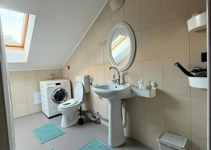 Emun Grigo Lofthouse *