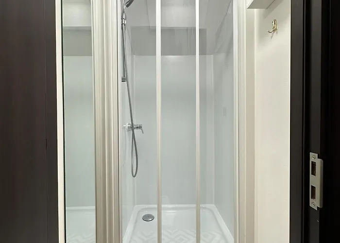 Emun Grigo Lofthouse