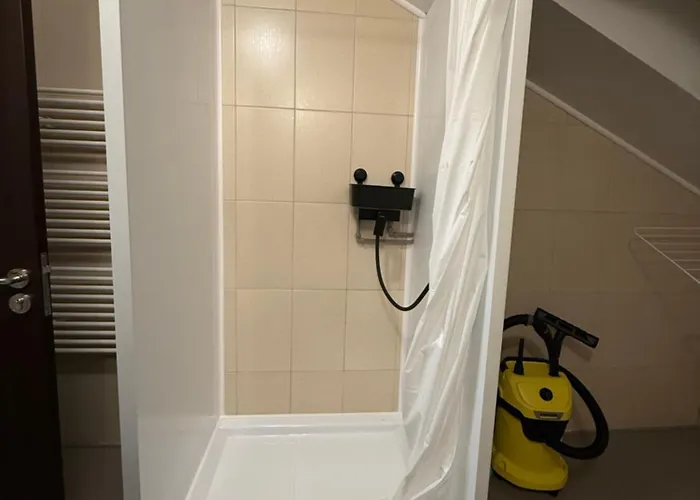 Emun Grigo Lofthouse Kluž