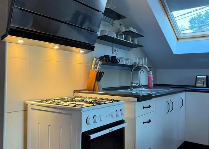 Emun Grigo Lofthouse * Kluž